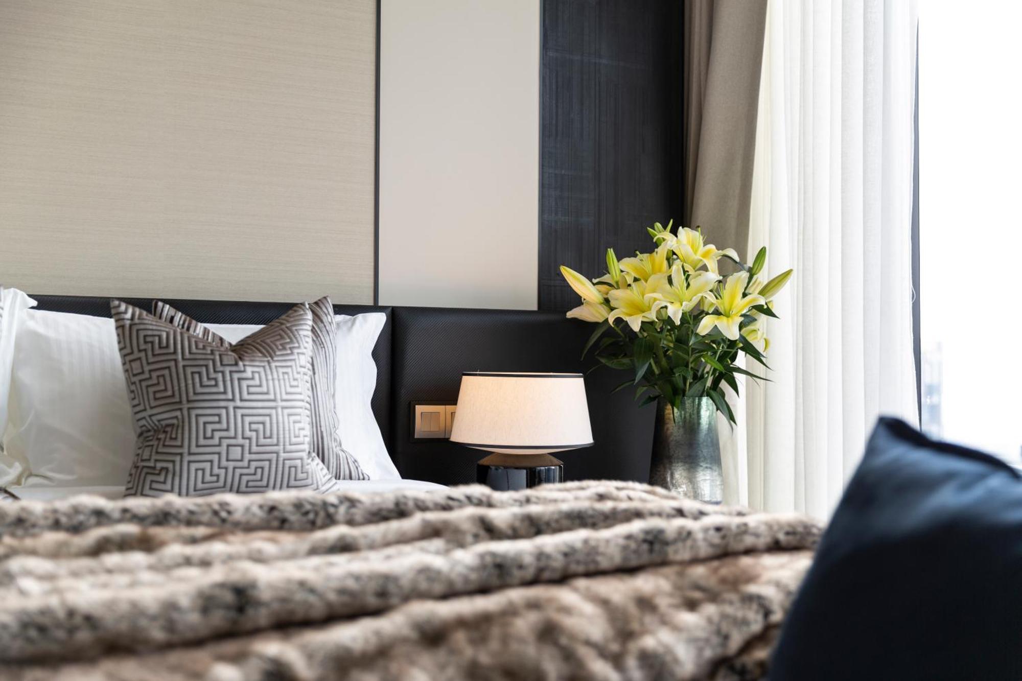 Ascott Thonglor Bangkok - SHA Plus Certified Kültér fotó A bedroom at The Hari